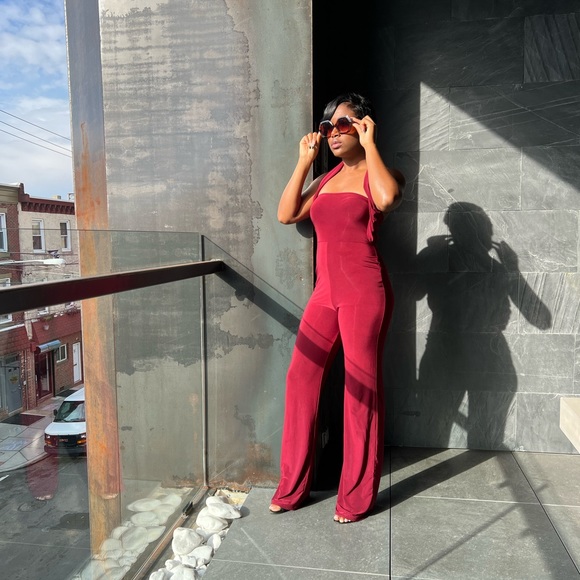 The Classic Lady jumpsuit - Picture 2 of 6